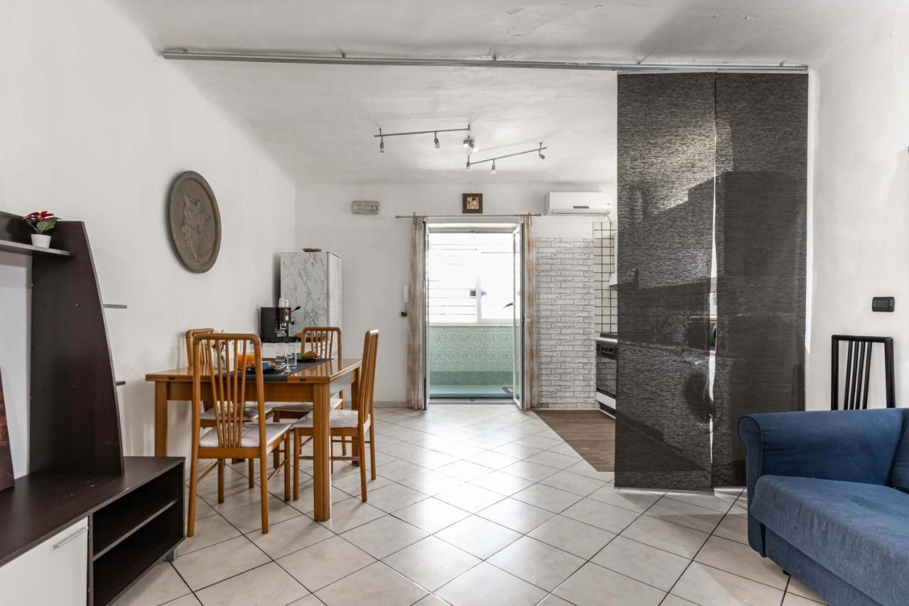 San Nicola Apartments By Rentbeat Бари Екстериор снимка