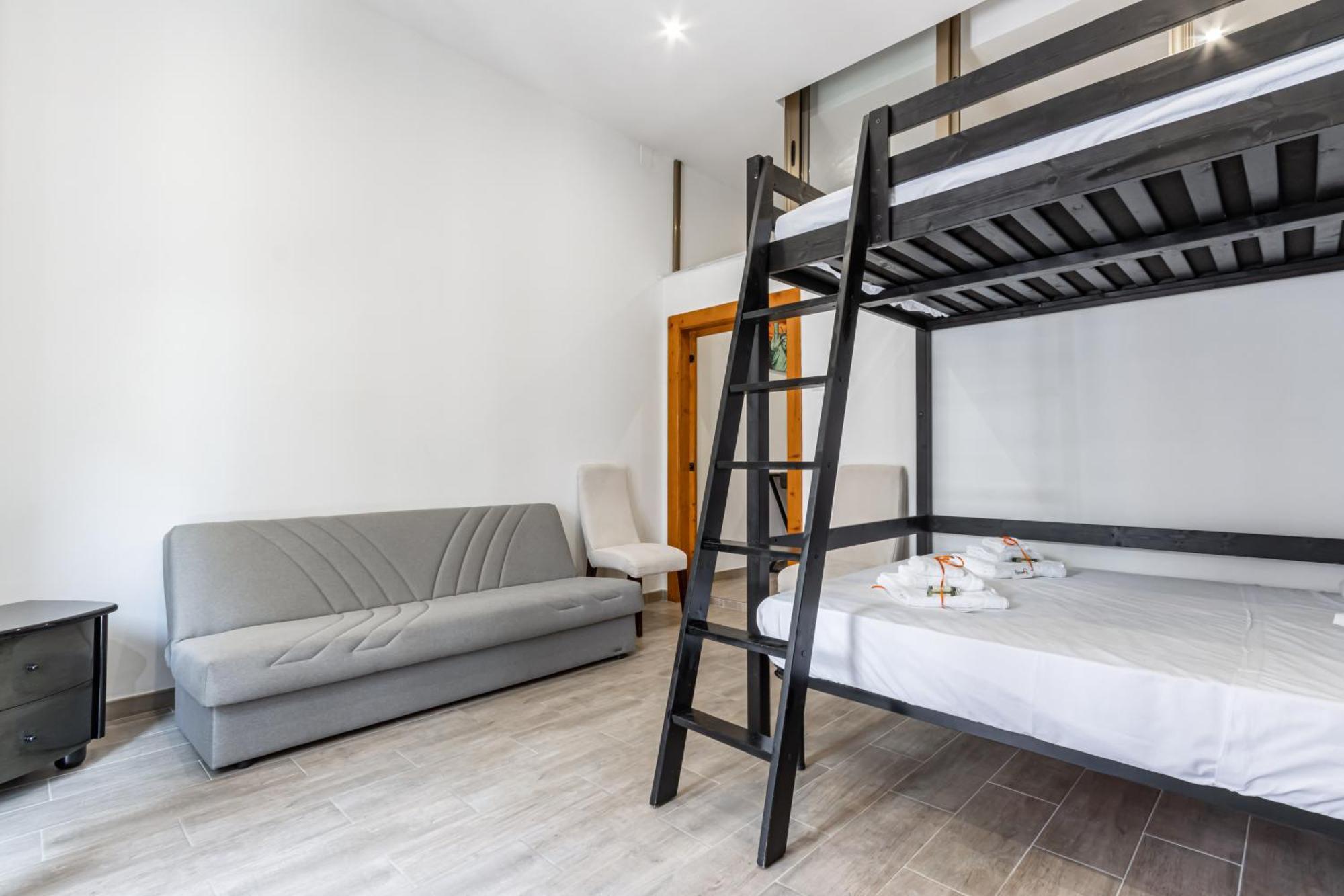 San Nicola Apartments By Rentbeat Бари Екстериор снимка