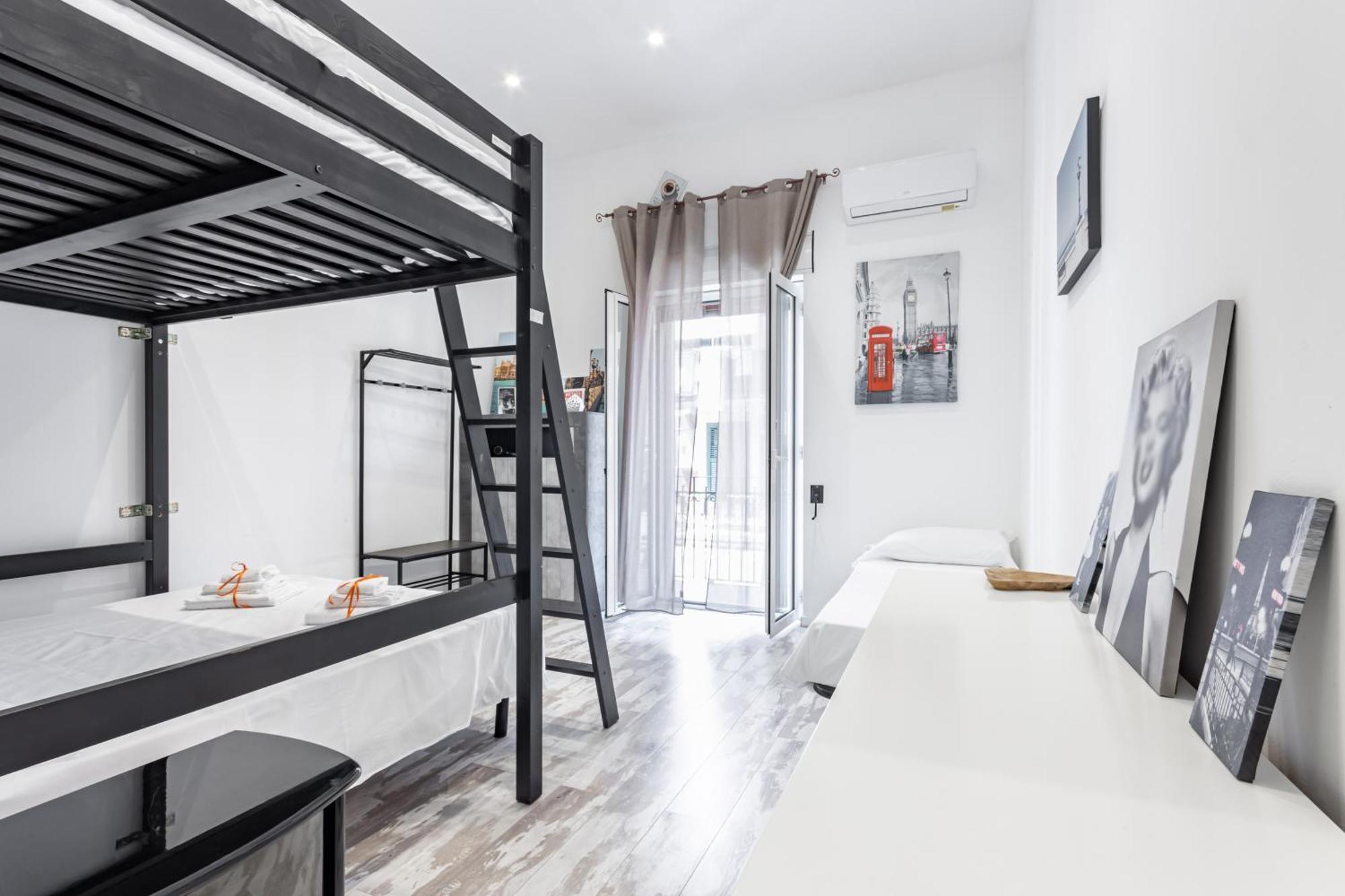 San Nicola Apartments By Rentbeat Бари Екстериор снимка