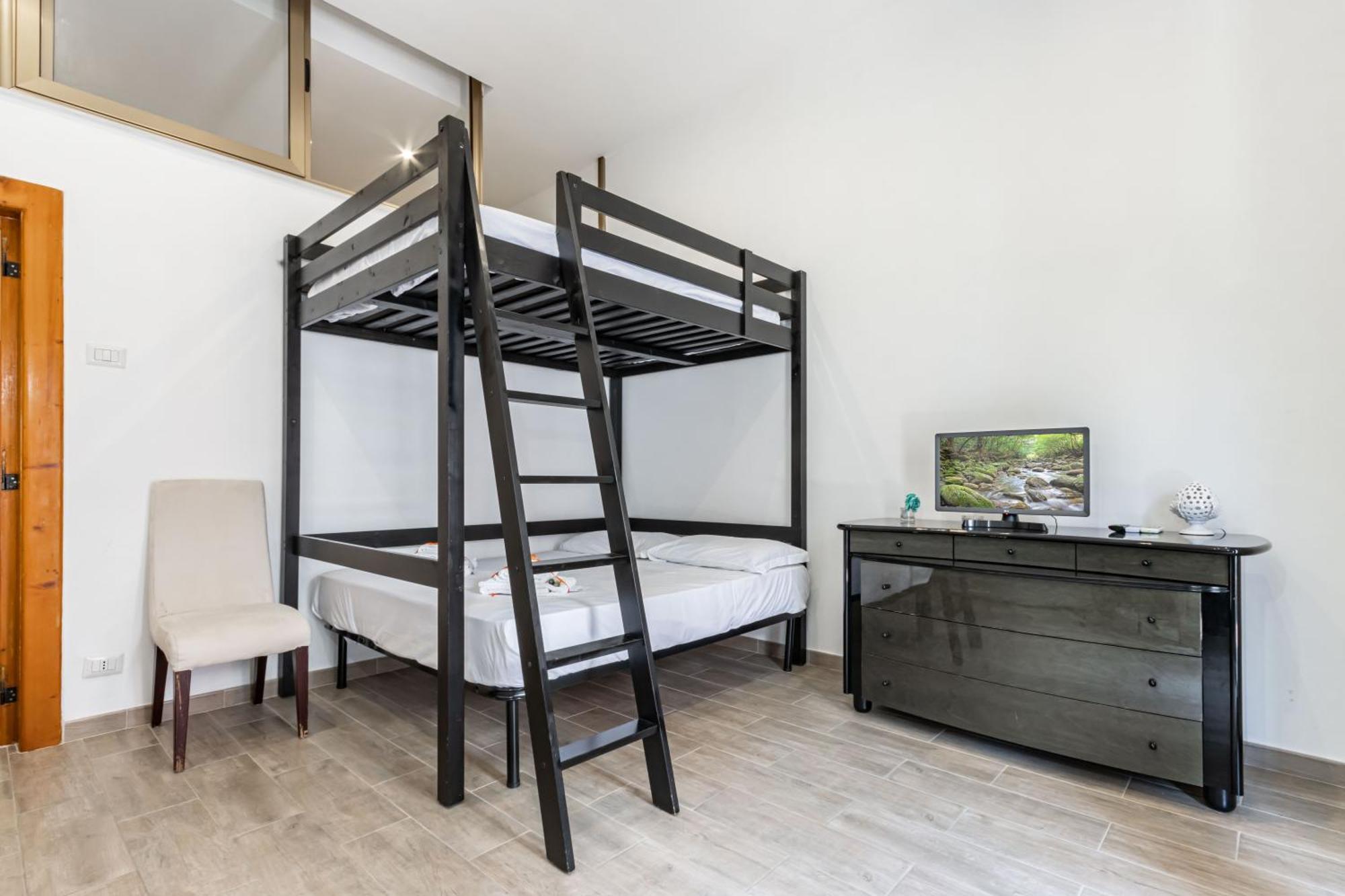 San Nicola Apartments By Rentbeat Бари Екстериор снимка