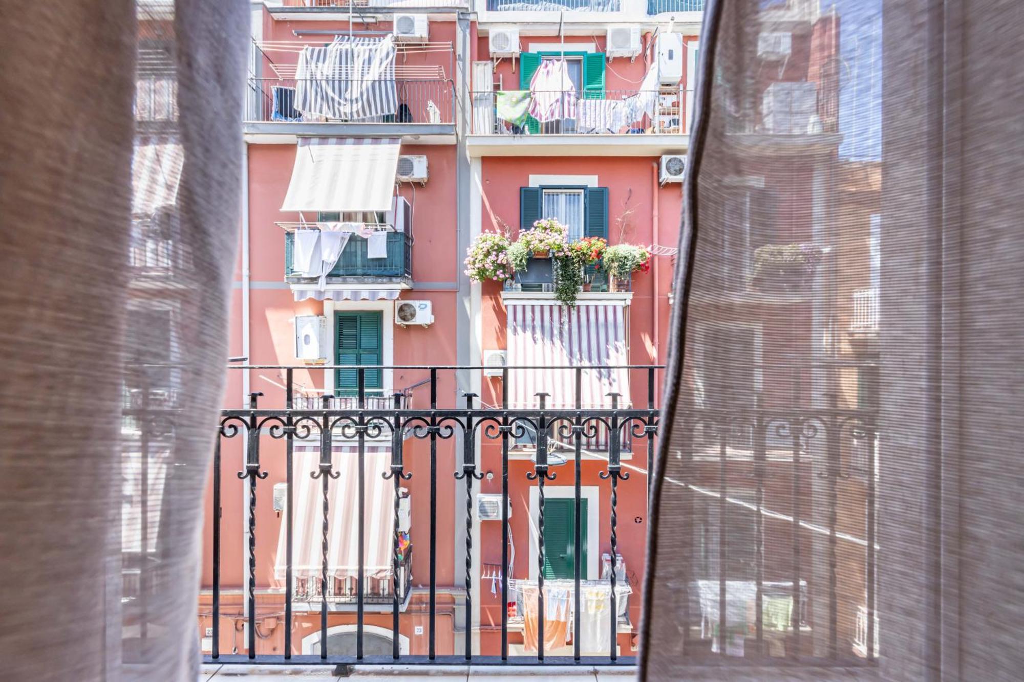 San Nicola Apartments By Rentbeat Бари Екстериор снимка