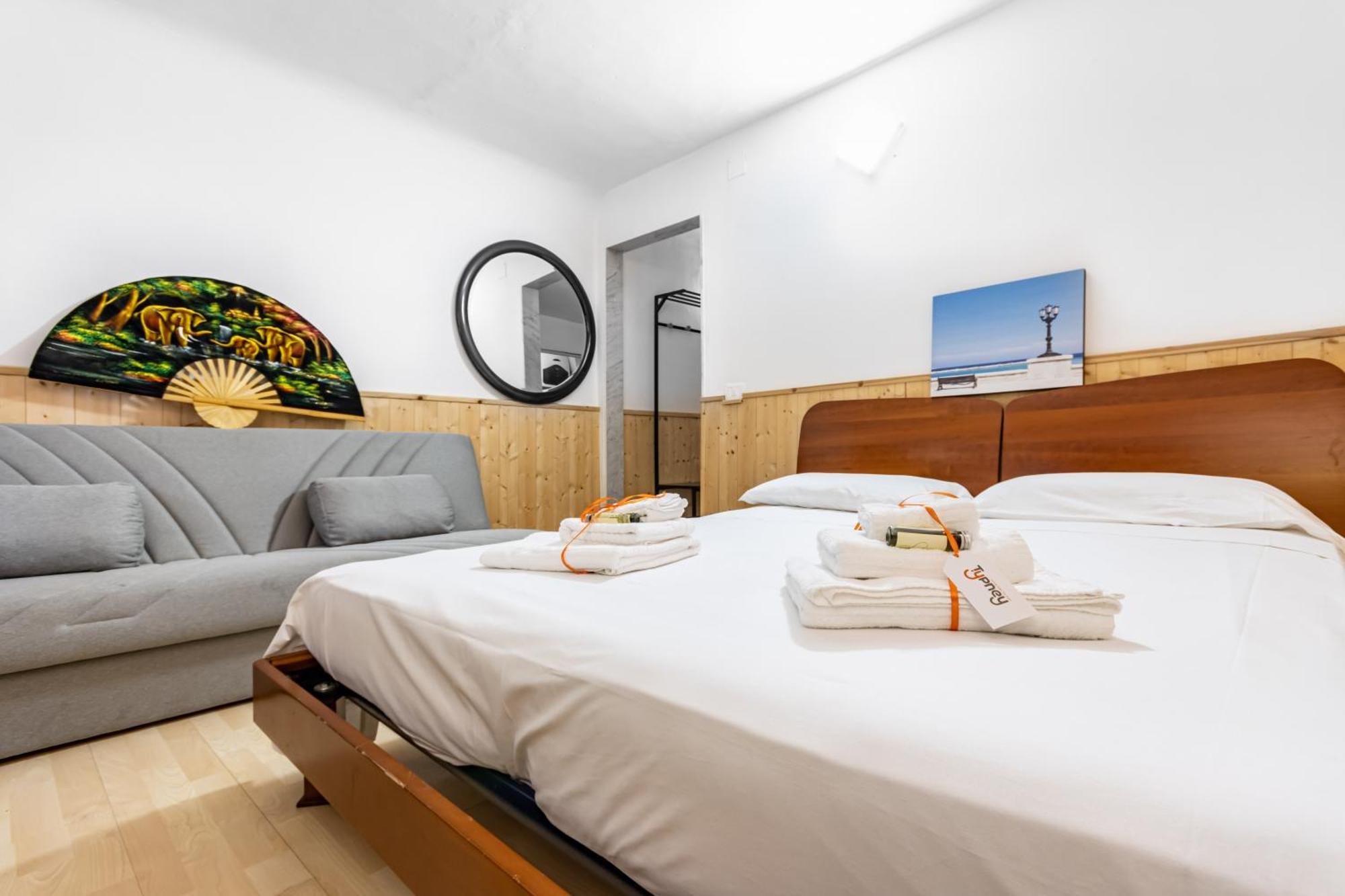 San Nicola Apartments By Rentbeat Бари Екстериор снимка