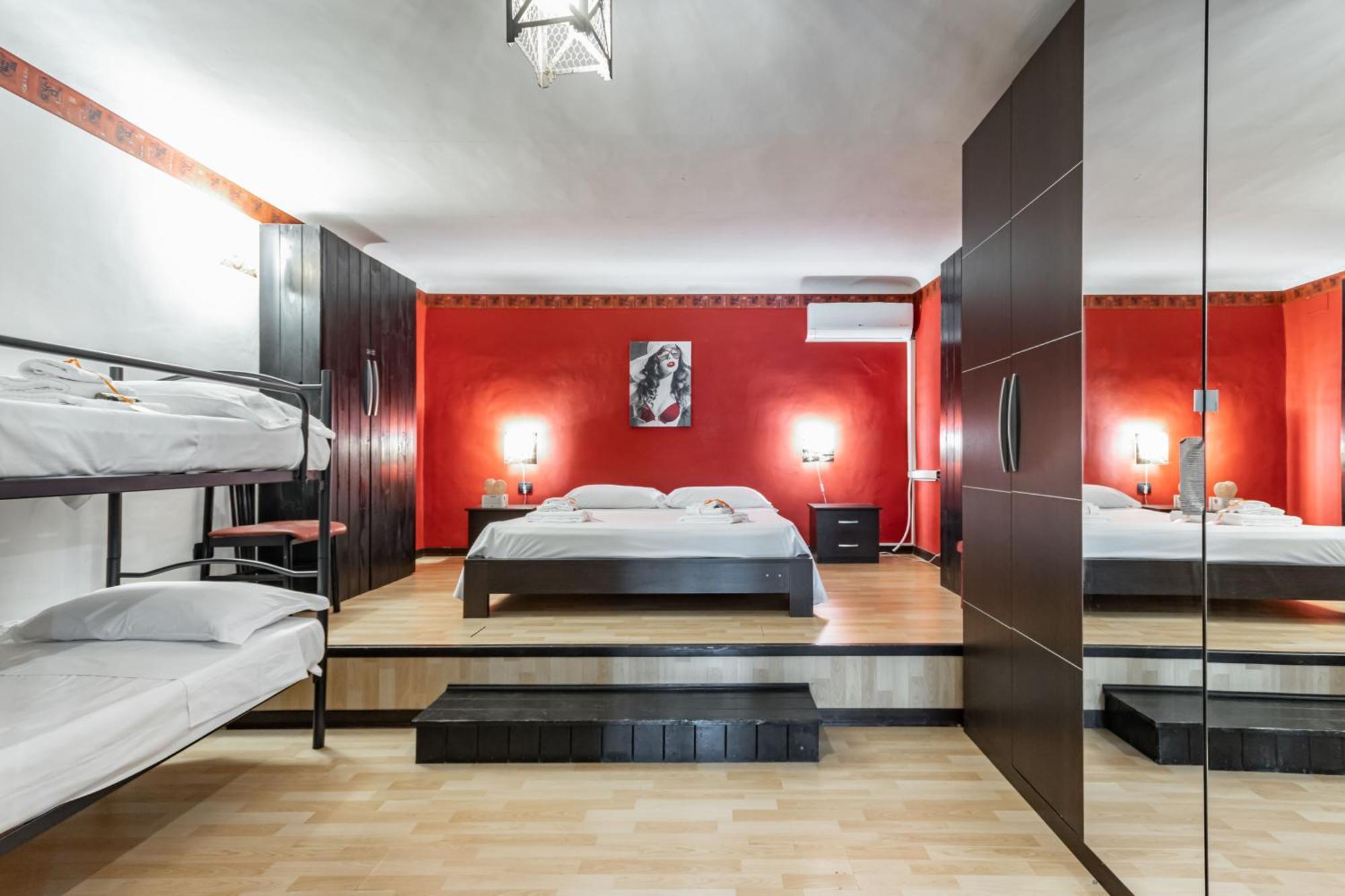 San Nicola Apartments By Rentbeat Бари Екстериор снимка